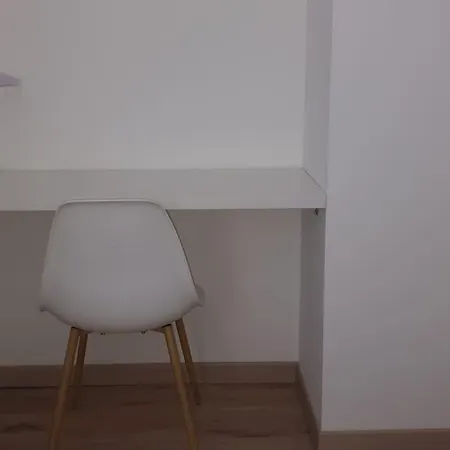 *t2 Calme Et Confortable Pour Sejour A Dijon*. Apartment *